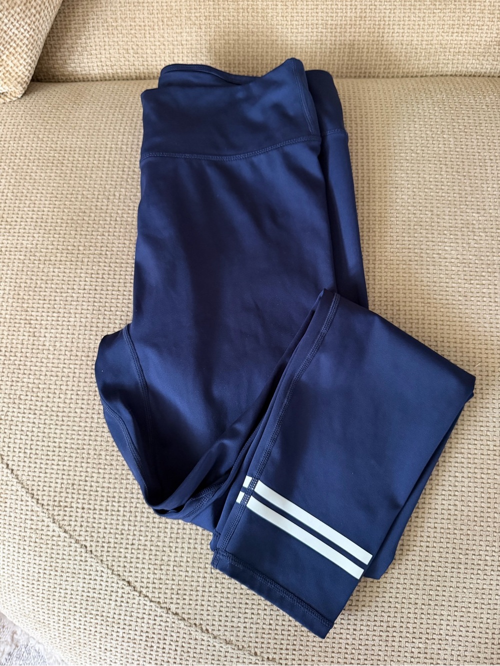 Fabletics Motion365+ Navy Blue High-Waisted Leggings | EUC